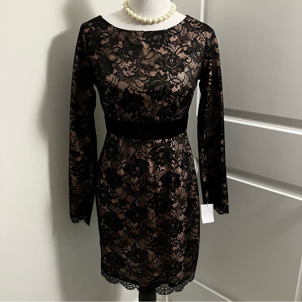 NWT TRINA TURK | Dentille lace dress | size 4